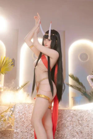屿鱼《碧蓝航线 能代 赤纱浴影》主题写真：80张全套美图