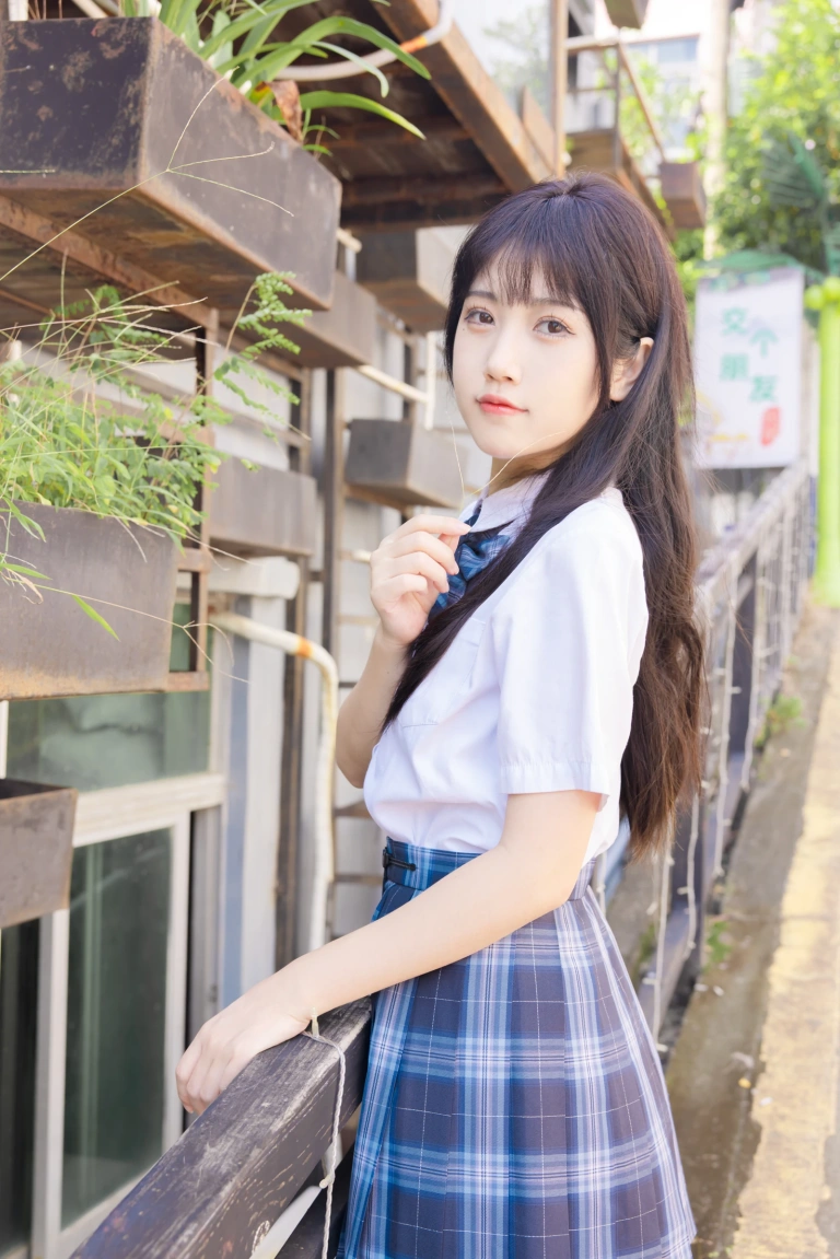 不呆猫《泳衣jk学妹》主题写真：59张全套美图，含1个视频