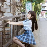 不呆猫《泳衣jk学妹》主题写真：59张全套美图，含1个视频