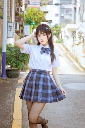 不呆猫《泳衣jk学妹》主题写真：59张全套美图，含1个视频