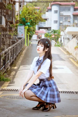 不呆猫《泳衣jk学妹》主题写真：59张全套美图，含1个视频