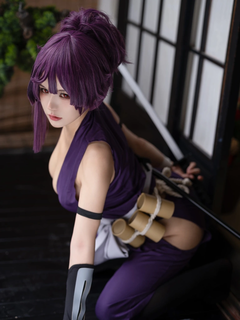 小仓千代《Yuzuriha 地狱楽 杠》主题写真：26张全套美图