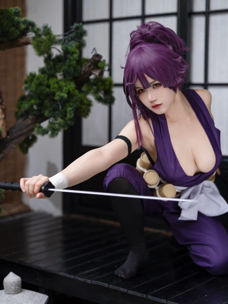 小仓千代《Yuzuriha 地狱楽 杠》主题写真：26张全套美图