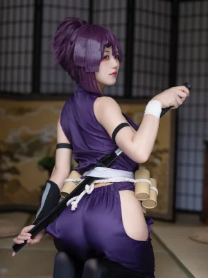 小仓千代《Yuzuriha 地狱楽 杠》主题写真：26张全套美图