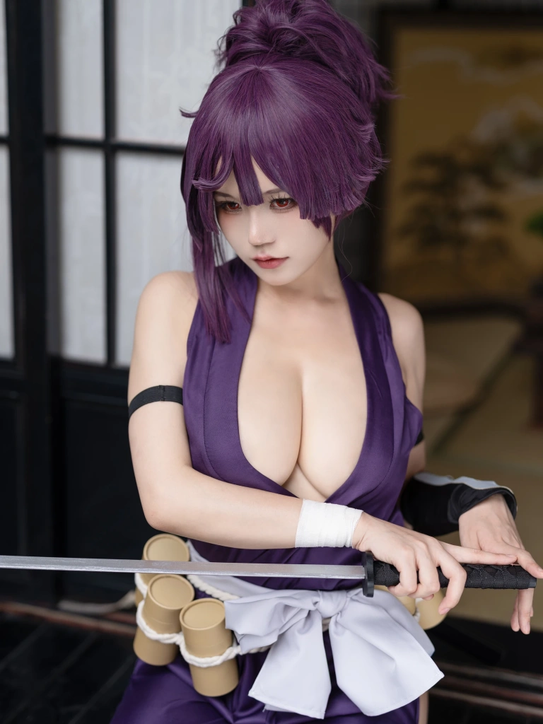 小仓千代《Yuzuriha 地狱楽 杠》主题写真：26张全套美图
