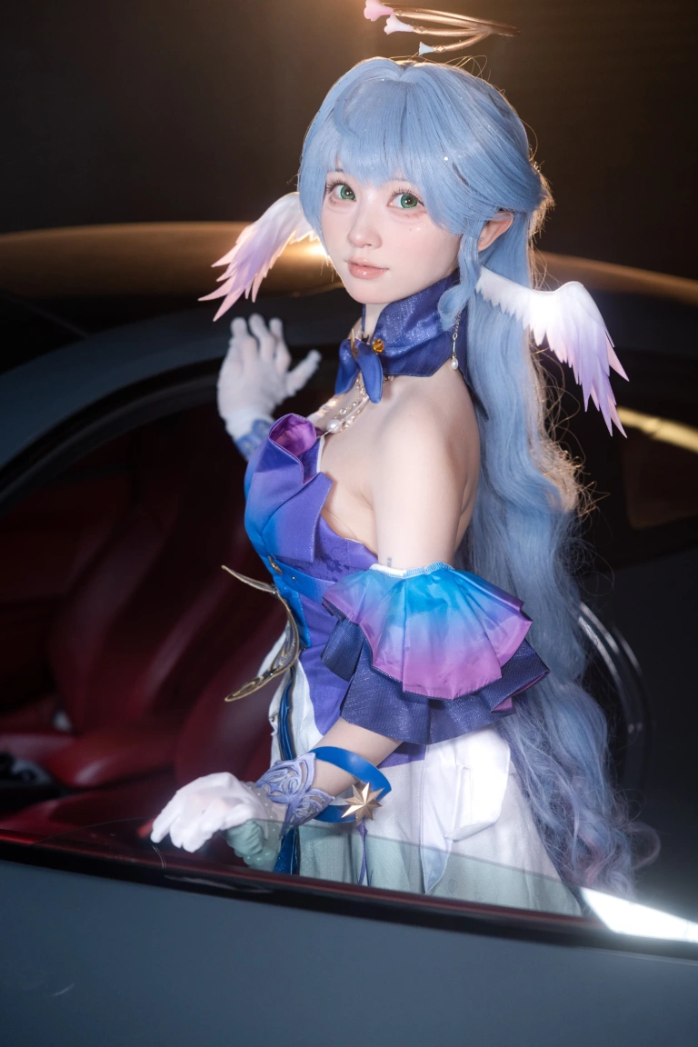 花铃《知更鸟》主题写真：18张全套美图