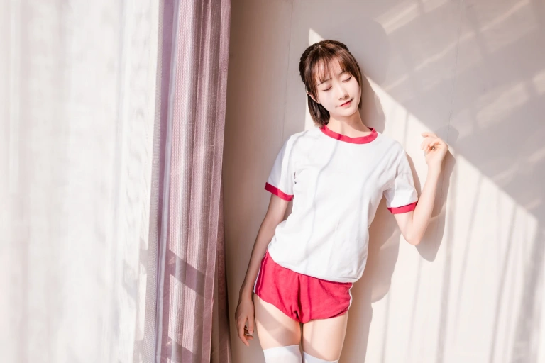 木棉棉《包子铺福利》主题写真：20张全套美图