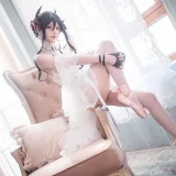 阿包也是兔娘《明日方舟 伊内斯芭蕾》主题写真：25张全套美图