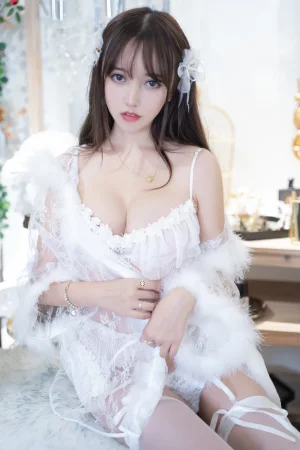 过期米线线喵《天使》主题写真：44张全套美图