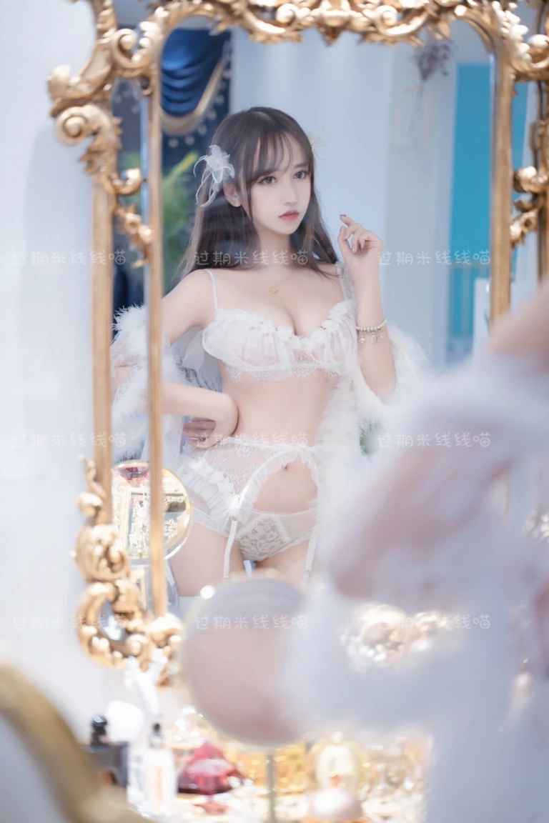过期米线线喵《天使》主题写真：44张全套美图