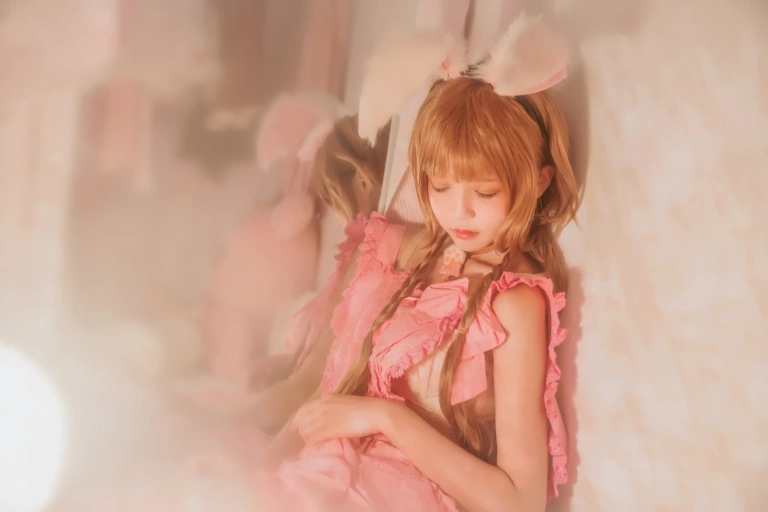 桜桃喵《冬眠 兔》主题写真：49张全套美图