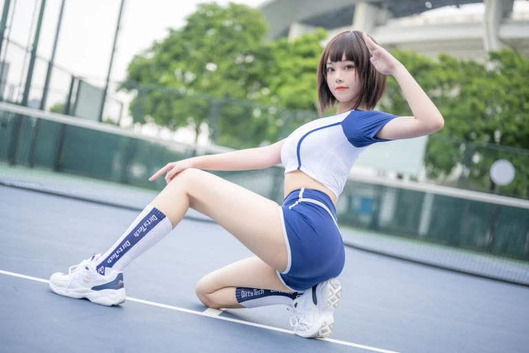 蜜汁猫裘《体操服》主题写真：50张全套美图