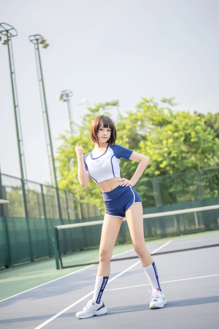 蜜汁猫裘《体操服》主题写真：50张全套美图