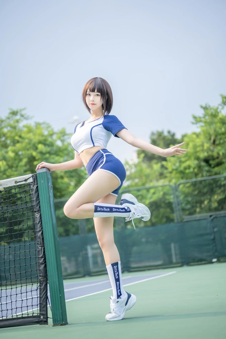 蜜汁猫裘《体操服》主题写真：50张全套美图