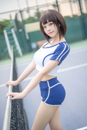 蜜汁猫裘《体操服》主题写真：50张全套美图