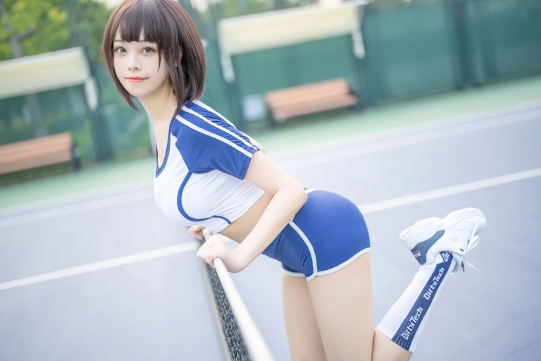 蜜汁猫裘《体操服》主题写真：50张全套美图