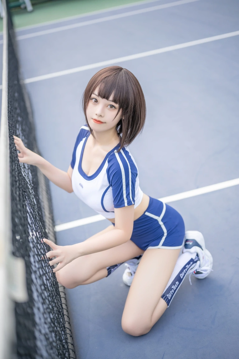 蜜汁猫裘《体操服》主题写真：50张全套美图
