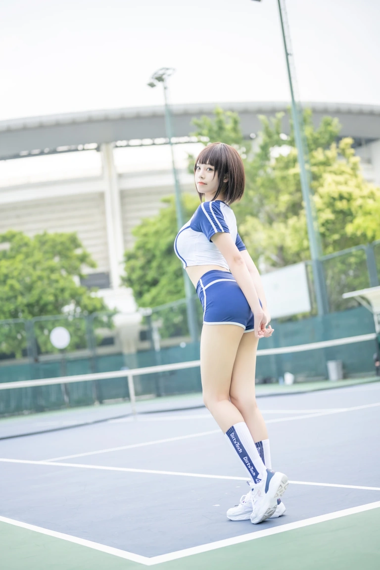 蜜汁猫裘《体操服》主题写真：50张全套美图