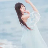 桜桃喵《冬眠 长裙》主题写真：14张全套美图