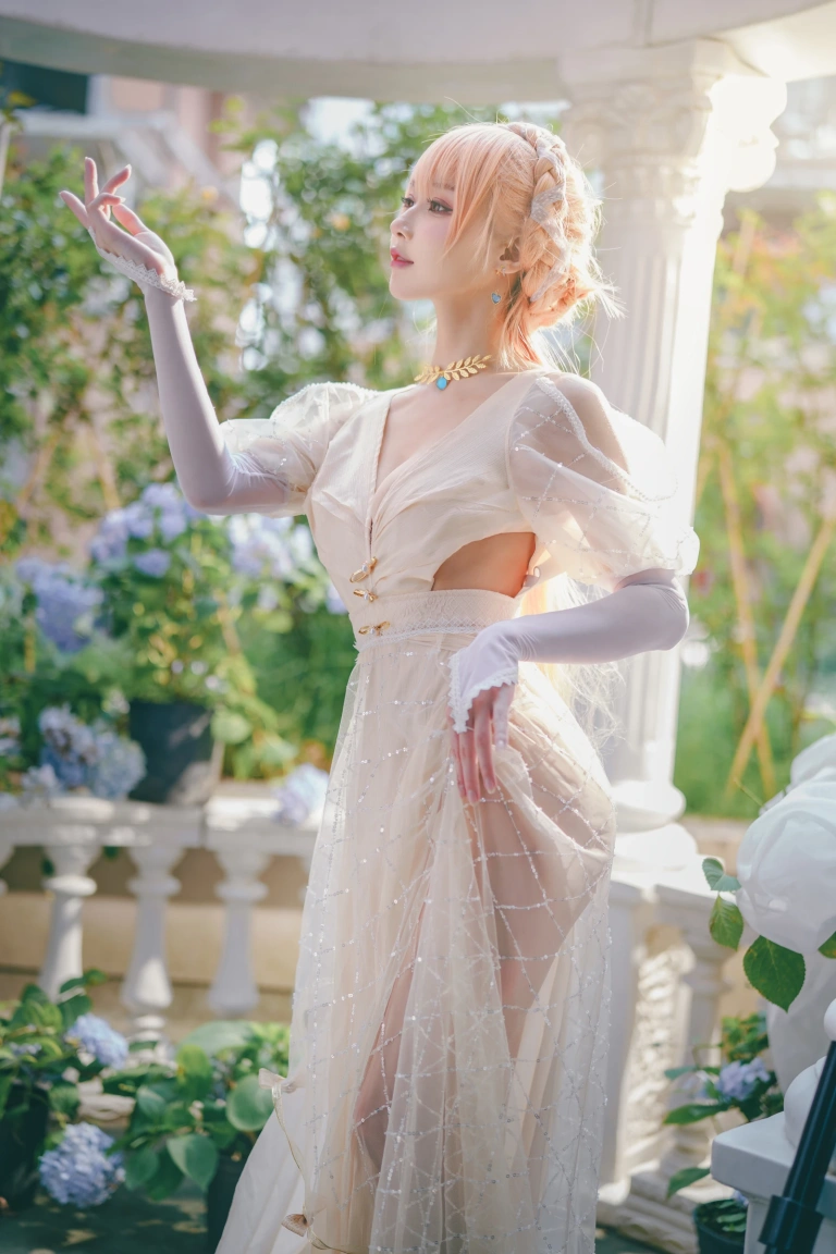 阿包也是兔娘《2022.08月舰长图包 OTS-14》主题写真：23张全套美图