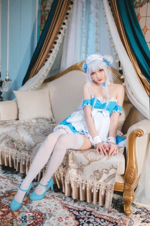 瓜希酱《碧蓝航线 小天鹅 女仆》主题写真：22张全套美图
