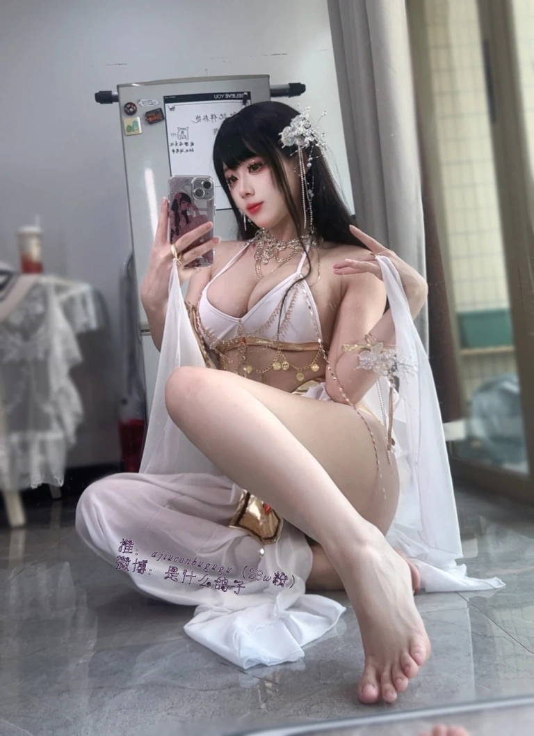 九言《舞娘》主题写真：37张全套美图，含1个视频