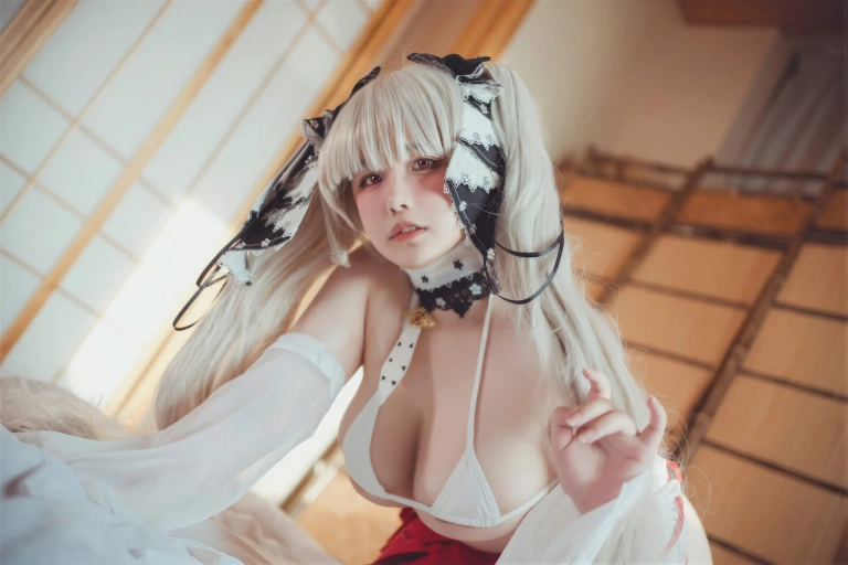 阿半今天很开心《碧蓝航线 可畏巫女》主题写真：47张全套美图