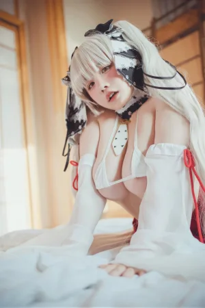 阿半今天很开心《碧蓝航线 可畏巫女》主题写真：47张全套美图