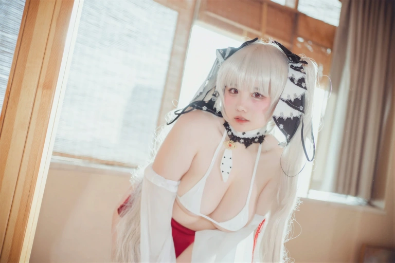 阿半今天很开心《碧蓝航线 可畏巫女》主题写真：47张全套美图
