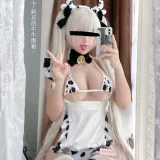 白烨《碧蓝航线 可畏奶牛》主题写真：52张全套美图