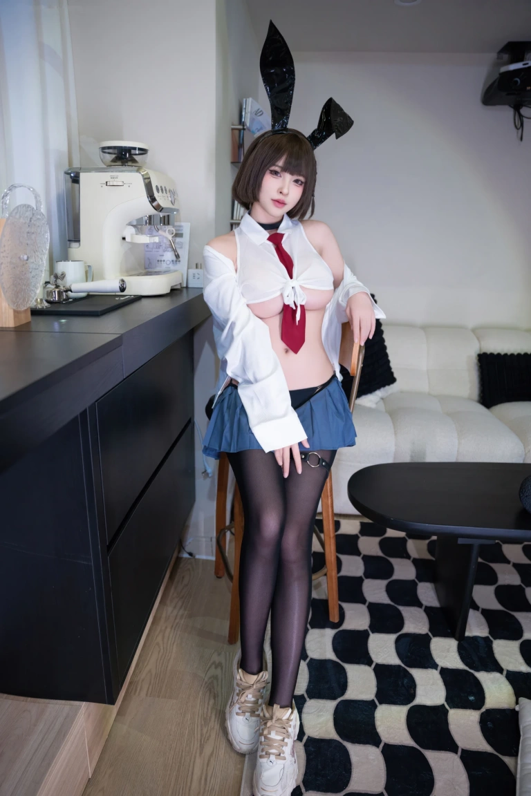 清水由乃《不良JK兔女郎》主题写真：59张全套美图
