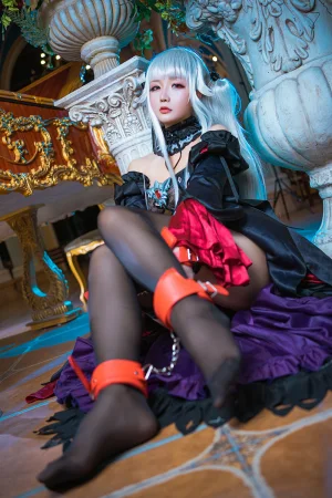 星之迟迟《篝之雾枝礼服》主题写真：37张全套美图