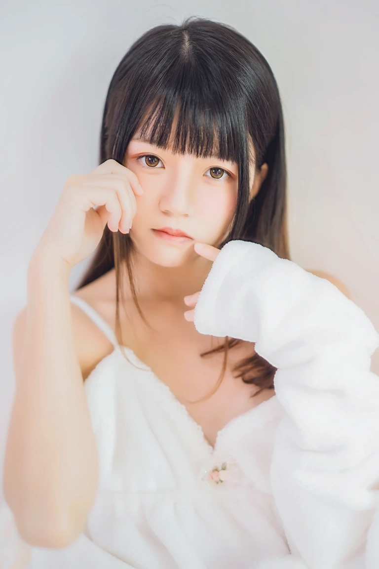 桜桃喵《冬眠套装》主题写真：38张全套美图