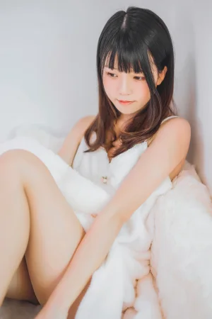 桜桃喵《冬眠套装》主题写真：38张全套美图
