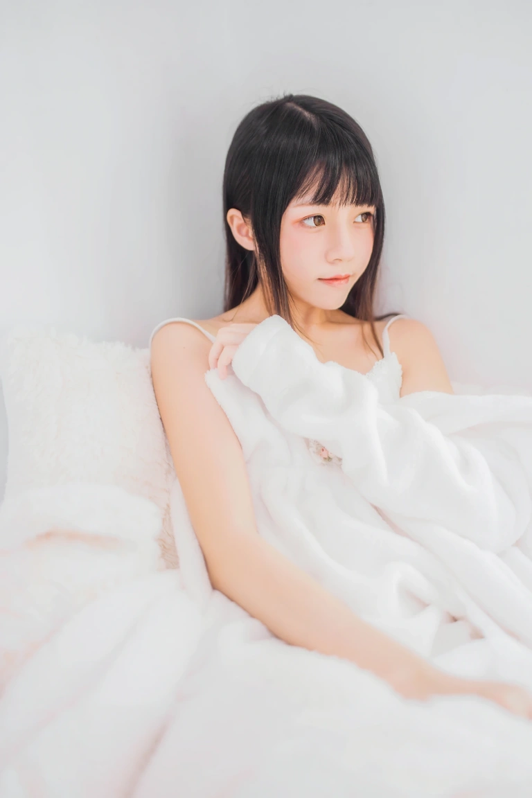 桜桃喵《冬眠套装》主题写真：38张全套美图