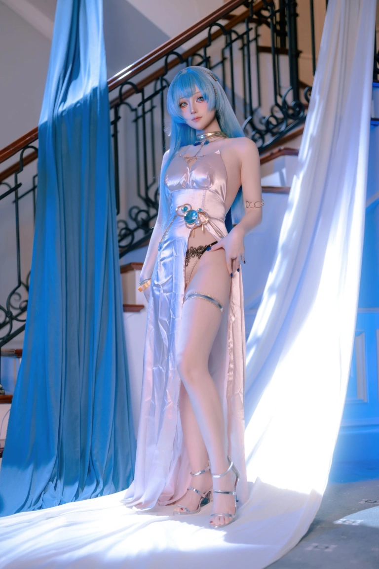 屿鱼《胜利女神：妮姬 海伦 礼服》主题写真：60张全套美图