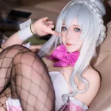 抱走莫子《雪女跑车兔女郎》主题写真：27张全套美图