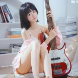 木棉棉《贝斯与妹妹》主题写真：53张全套美图