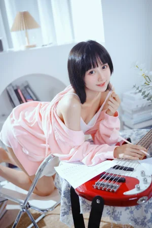 木棉棉《贝斯与妹妹》主题写真：53张全套美图