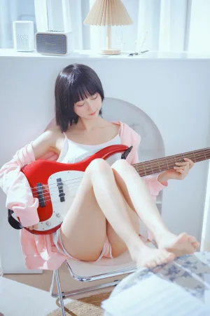 木棉棉《贝斯与妹妹》主题写真：53张全套美图