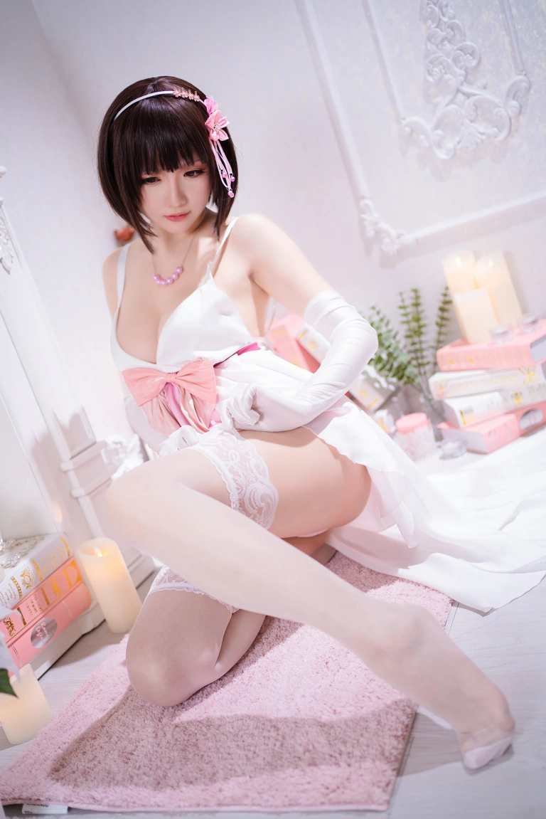 星之迟迟《加藤惠 特典礼服》主题写真：100张全套美图，含1个视频