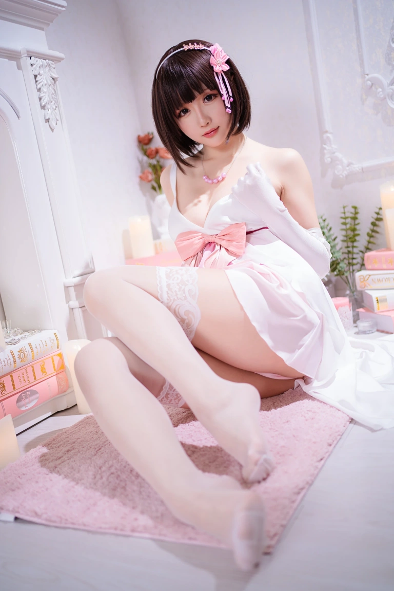 星之迟迟《加藤惠 特典礼服》主题写真：100张全套美图，含1个视频