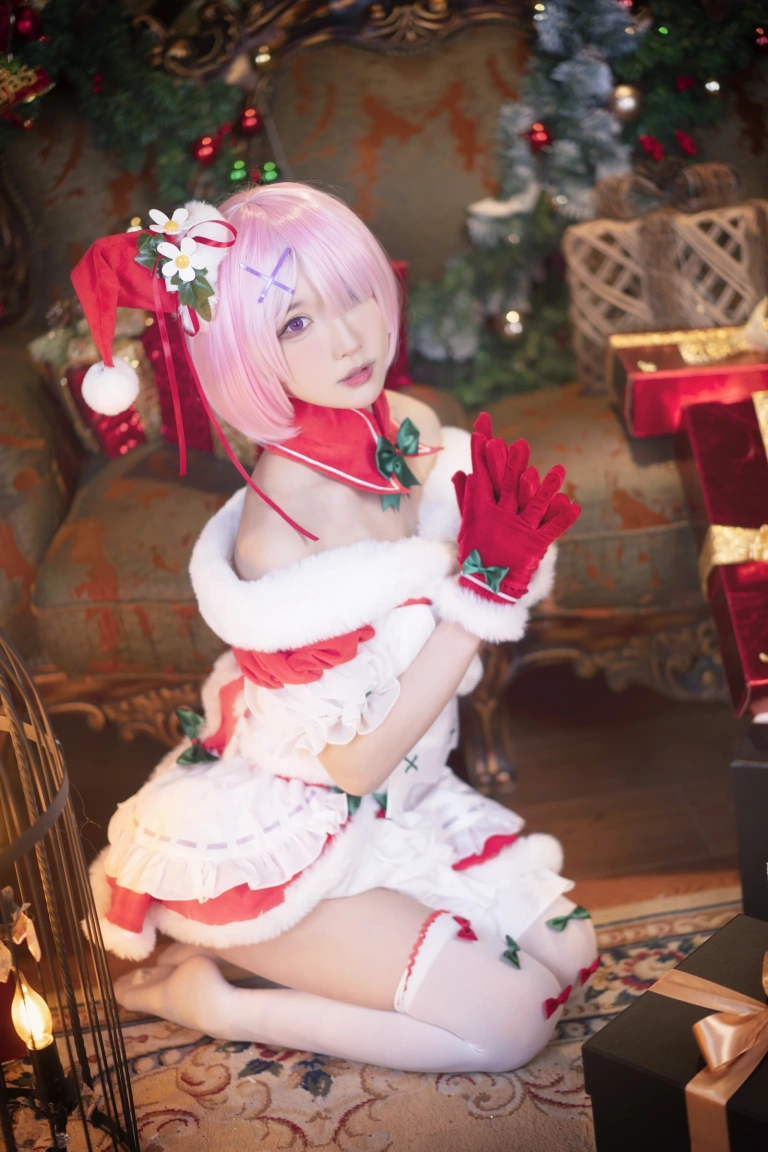 阿包也是兔娘《拉姆》主题写真：11张全套美图
