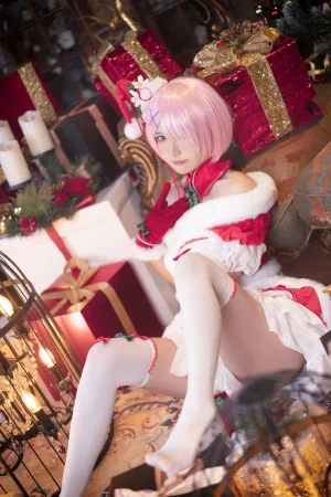 阿包也是兔娘《拉姆》主题写真：11张全套美图