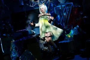 瓜希酱《明日方舟 凯尔希》主题写真：21张全套美图