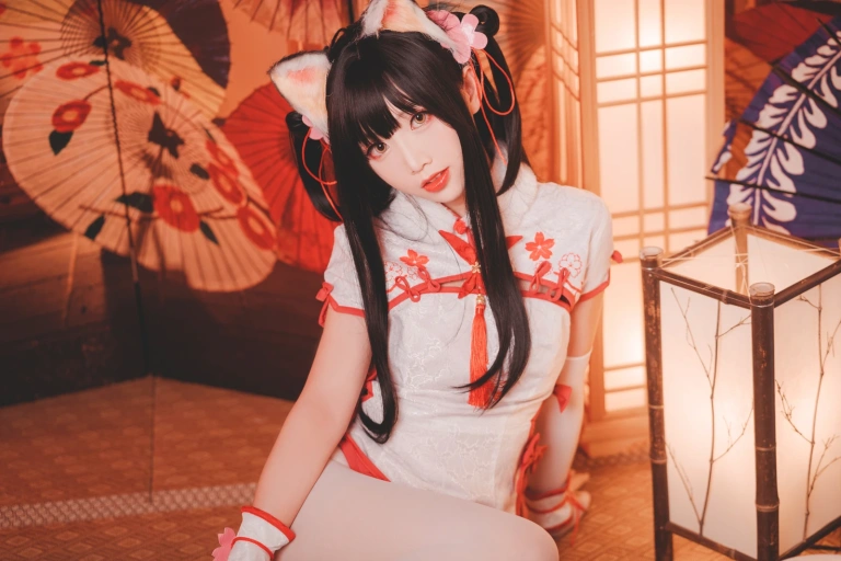 面饼仙儿《夕暮》主题写真：16张全套美图