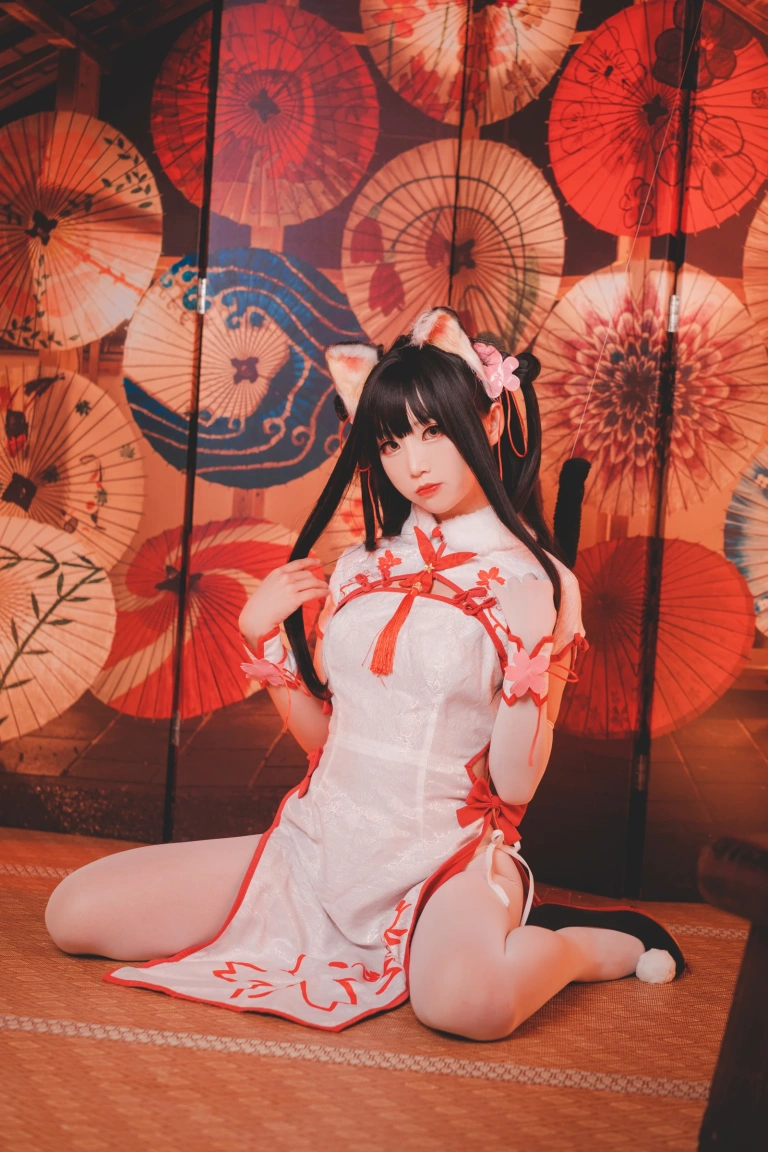 面饼仙儿《夕暮》主题写真：16张全套美图