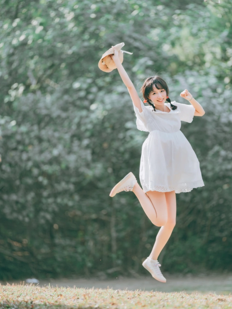 木棉棉《夏日彩虹》主题写真：29张全套美图