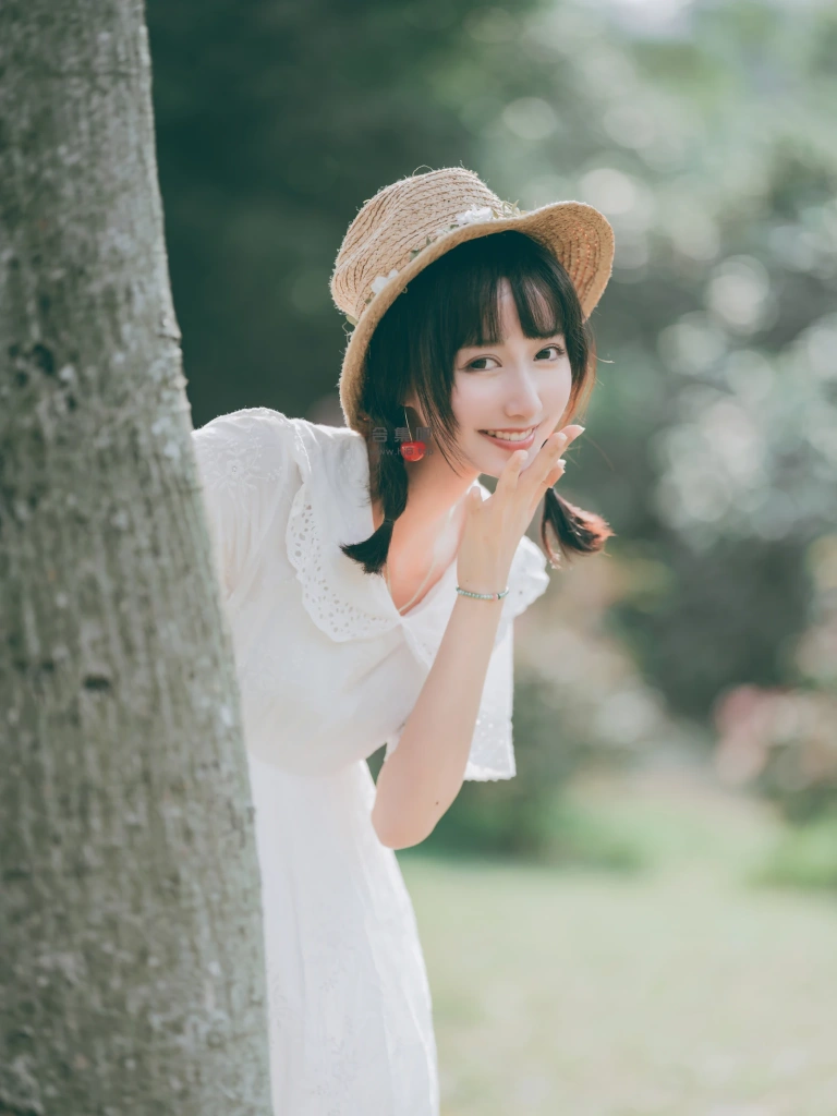 木棉棉《夏日彩虹》主题写真：29张全套美图