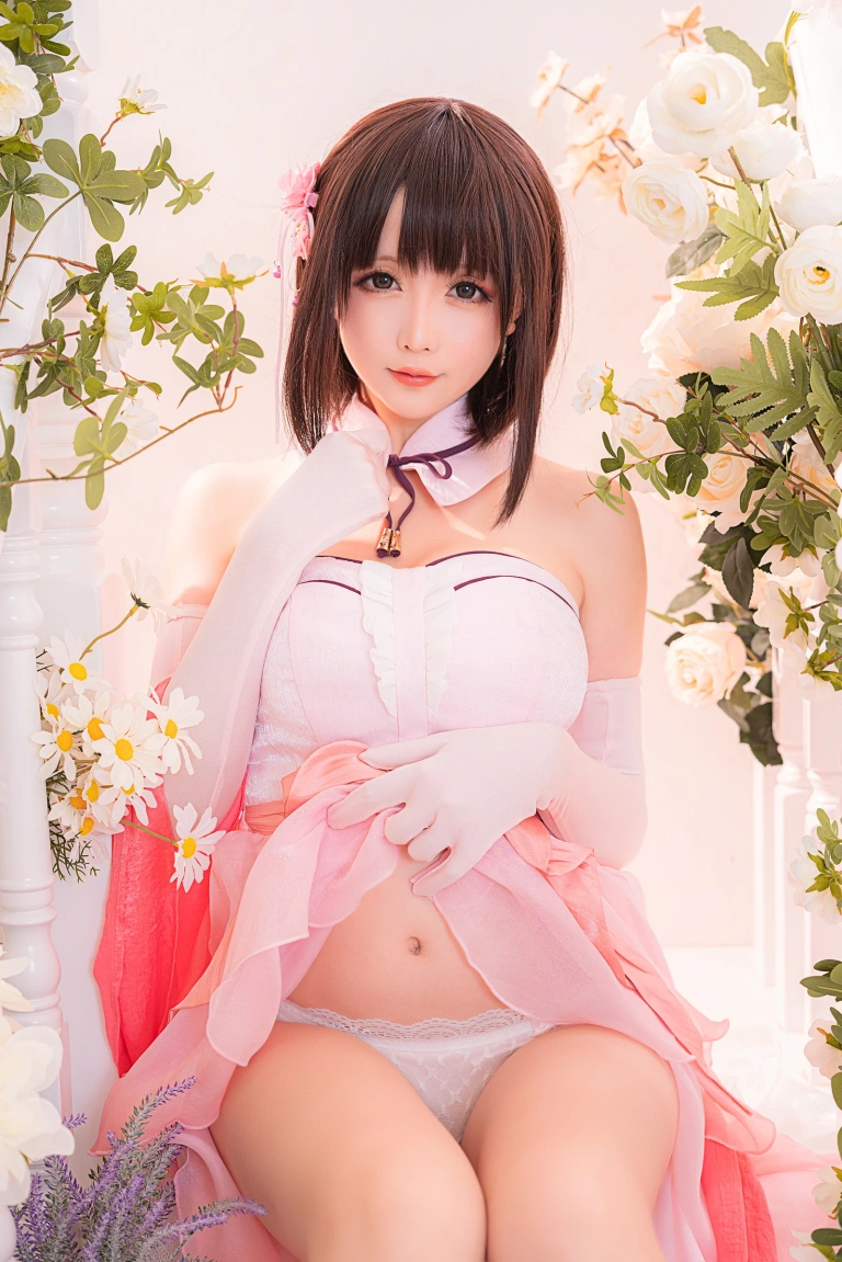 星之迟迟《加藤惠 粉礼服》主题写真：33张全套美图